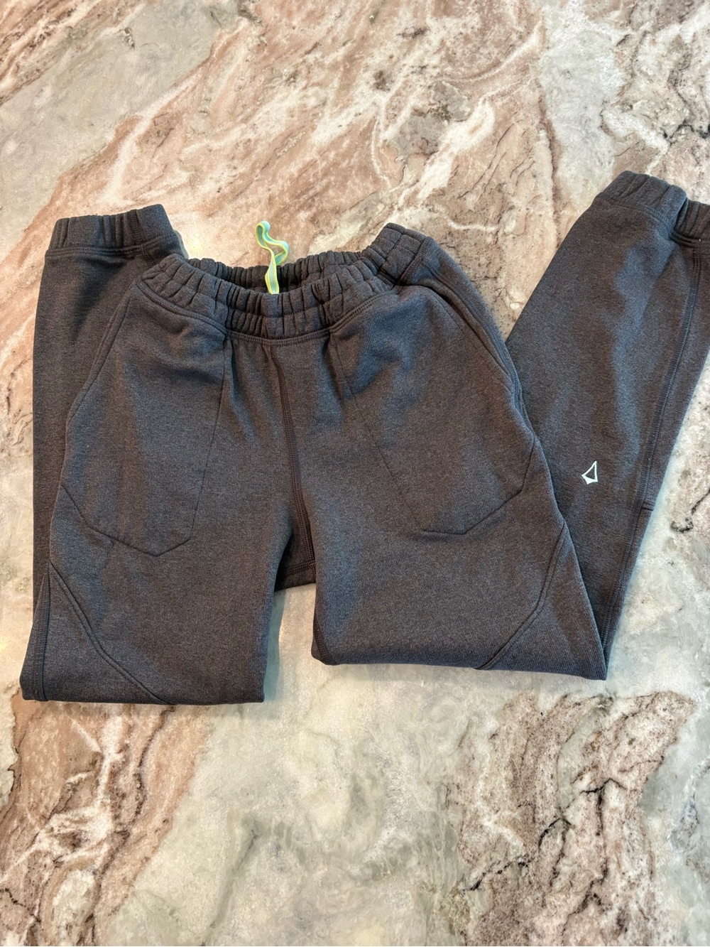 Lululemon Kids Ivivva Gray Jogger Sweatpants Boys Size 7